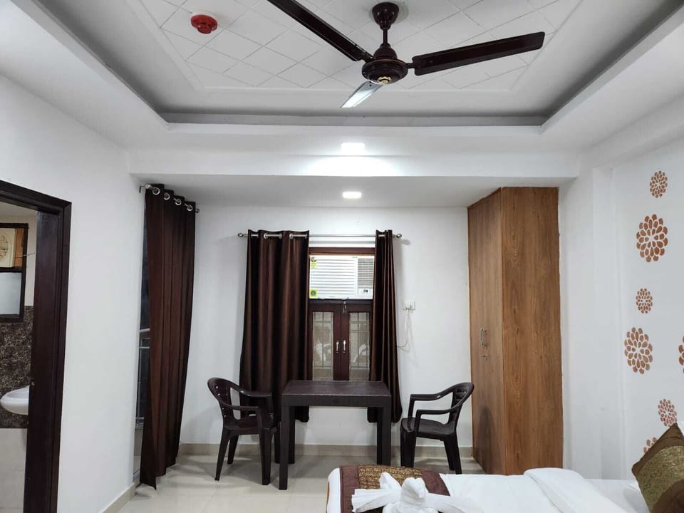 Standard Room | Free WiFi
