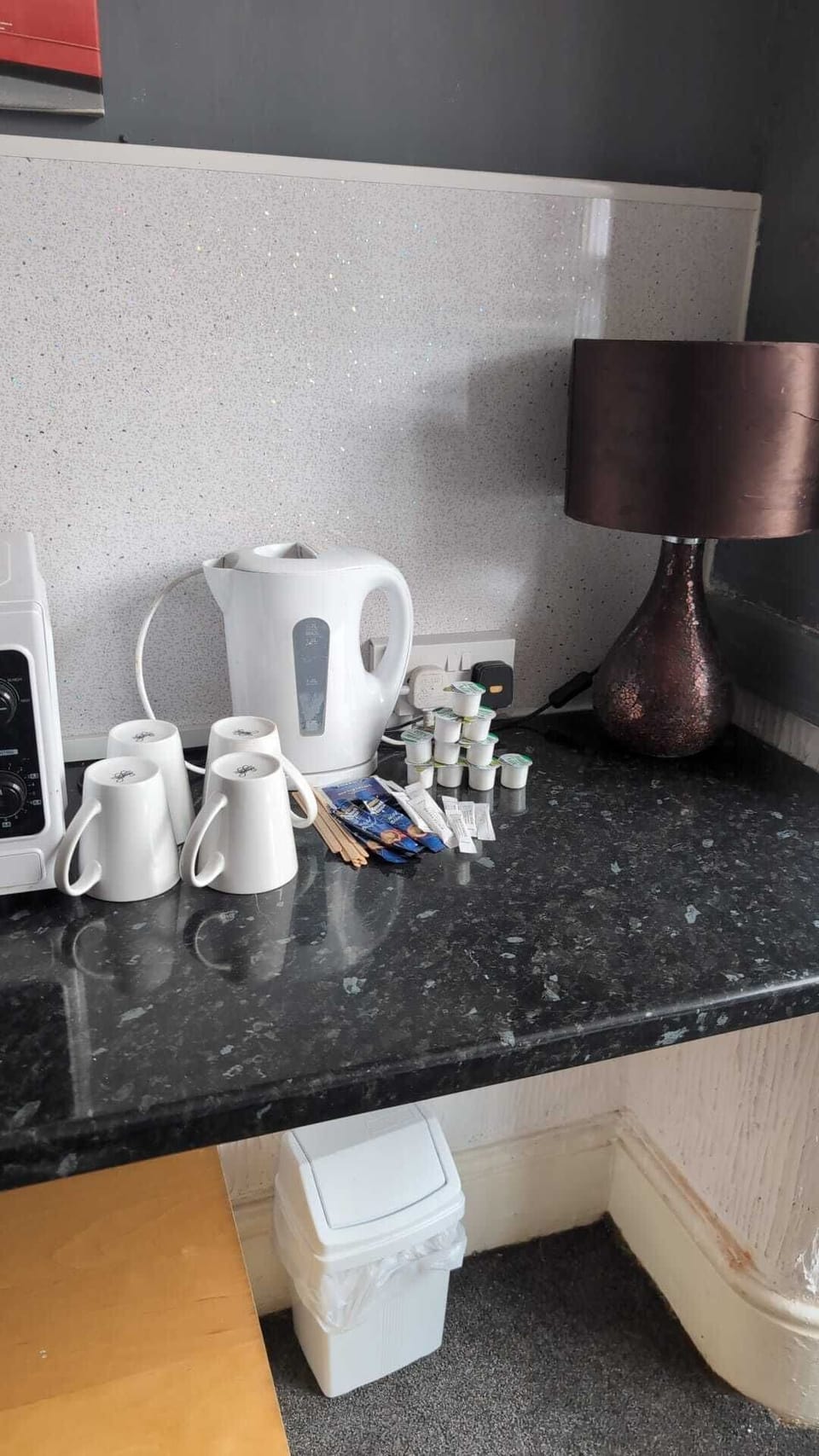 Family Room, Non Smoking | Coffee and/or coffee maker