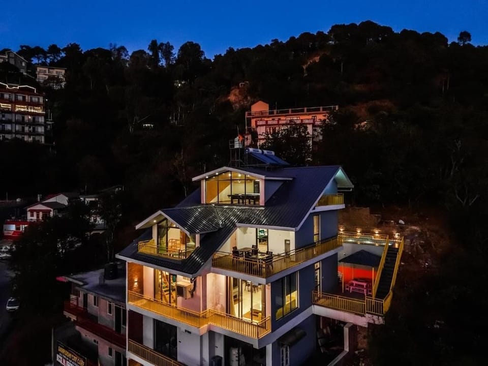 Luxury Villa, Balcony, Mountain View | Exterior