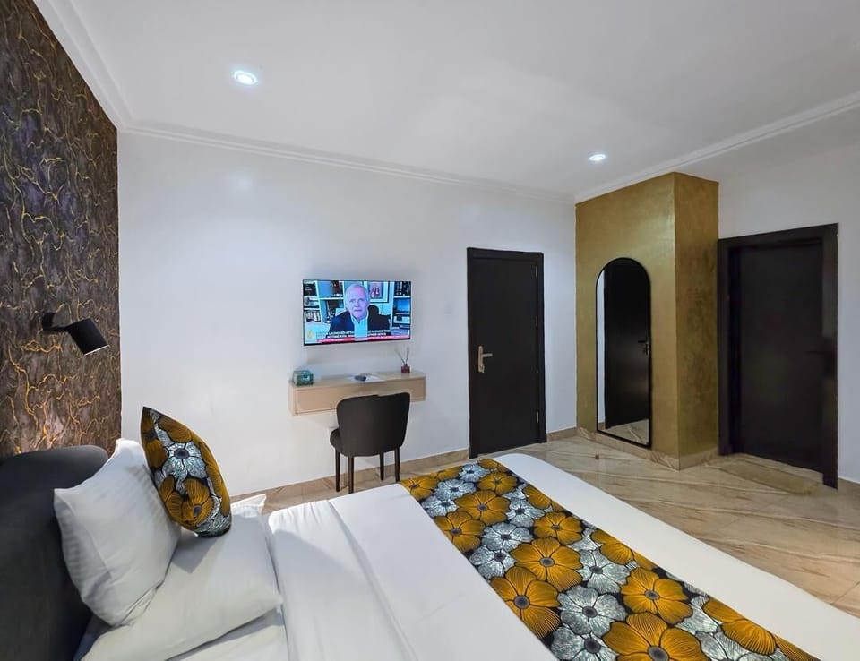 Junior Room, Balcony, City View | Desk, laptop workspace, blackout drapes, soundproofing
