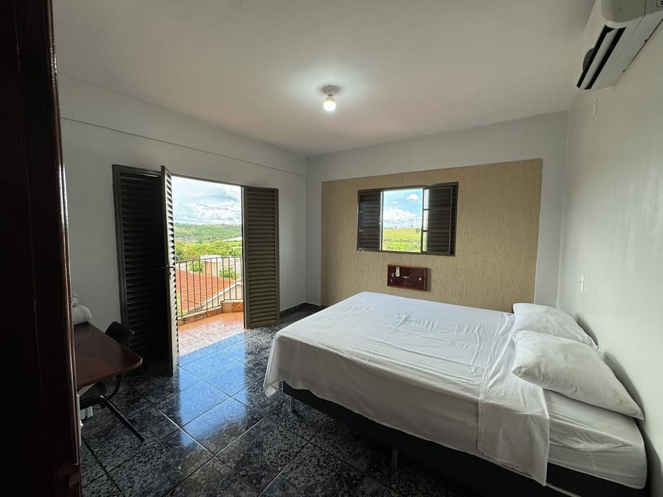 Casal Executivo | Free WiFi, bed sheets