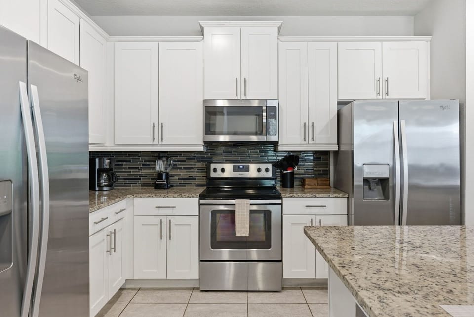 Fully equipped kitchen