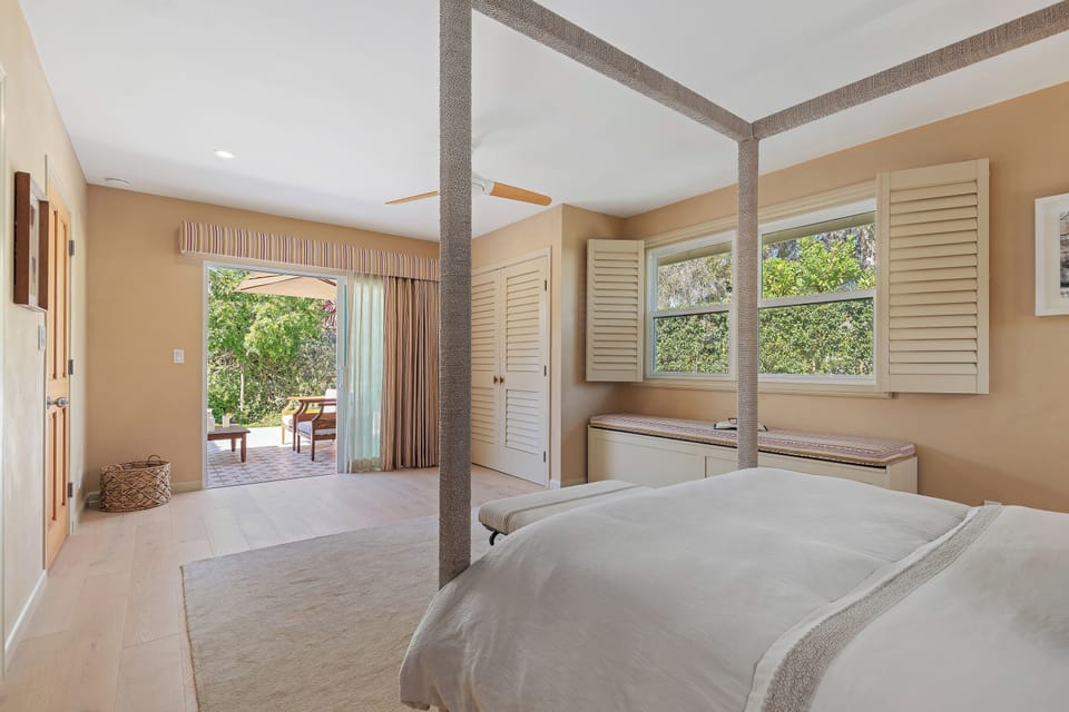 Bedroom 4 - Queen Bed