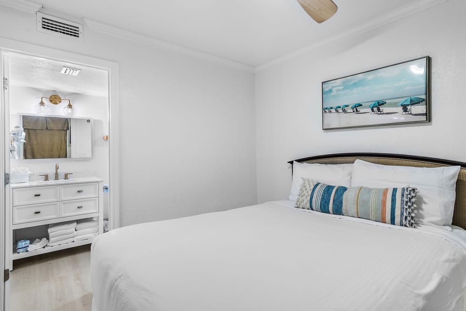 Guest bedroom