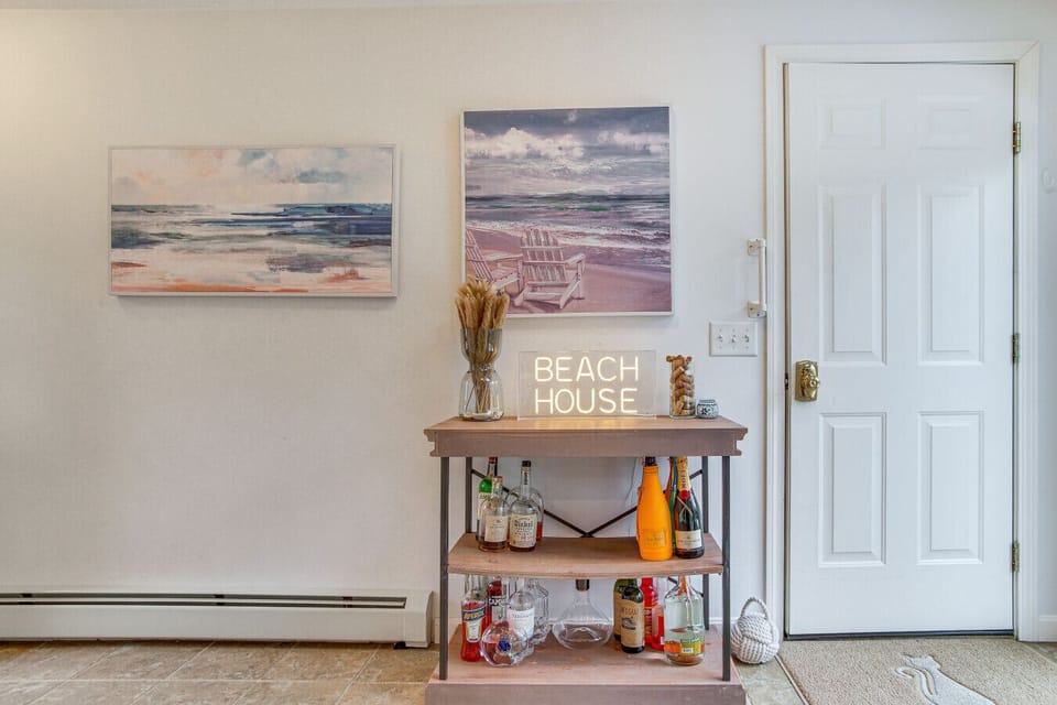 Hallway | Console Table | Beverage Station & Wall Art