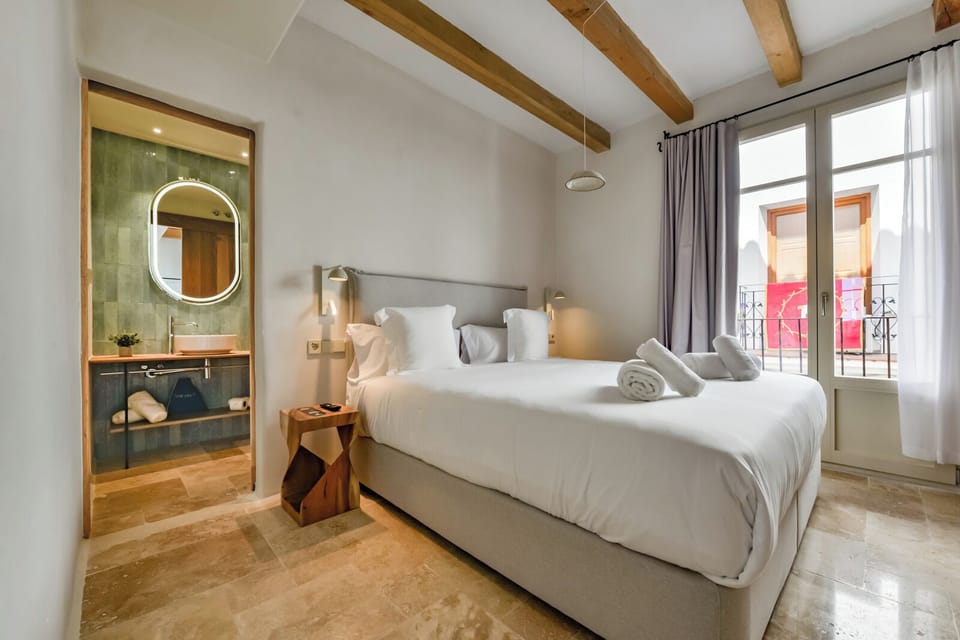 Comfort Double Room, City View | In-room safe, blackout drapes, soundproofing