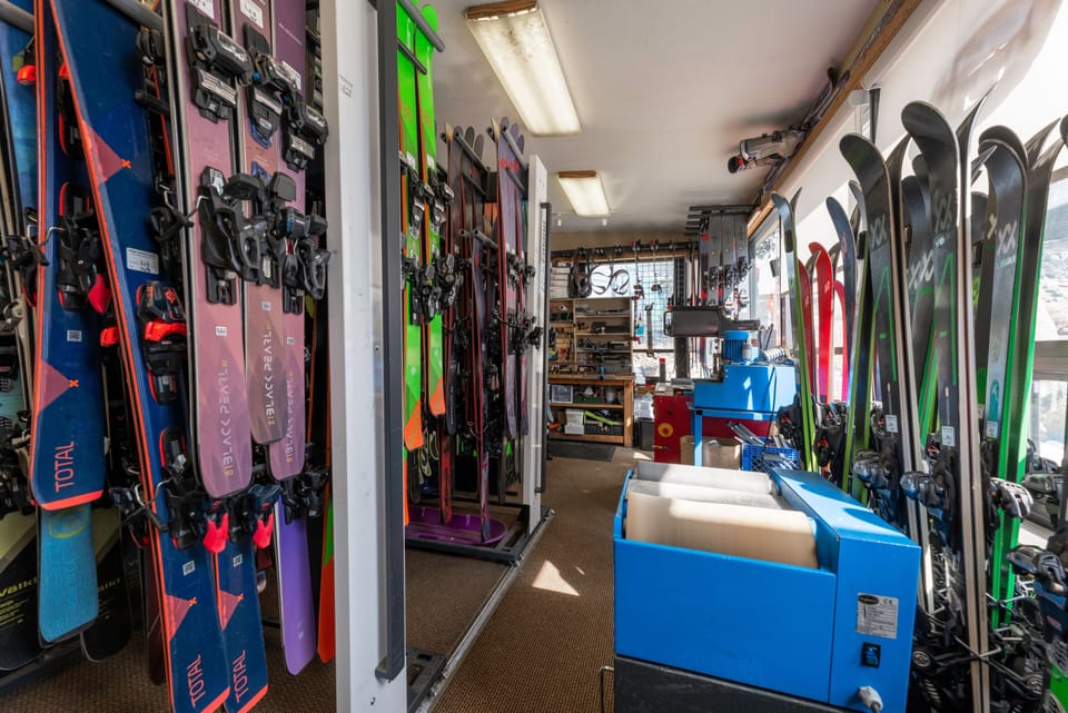 Ski rentals on-site