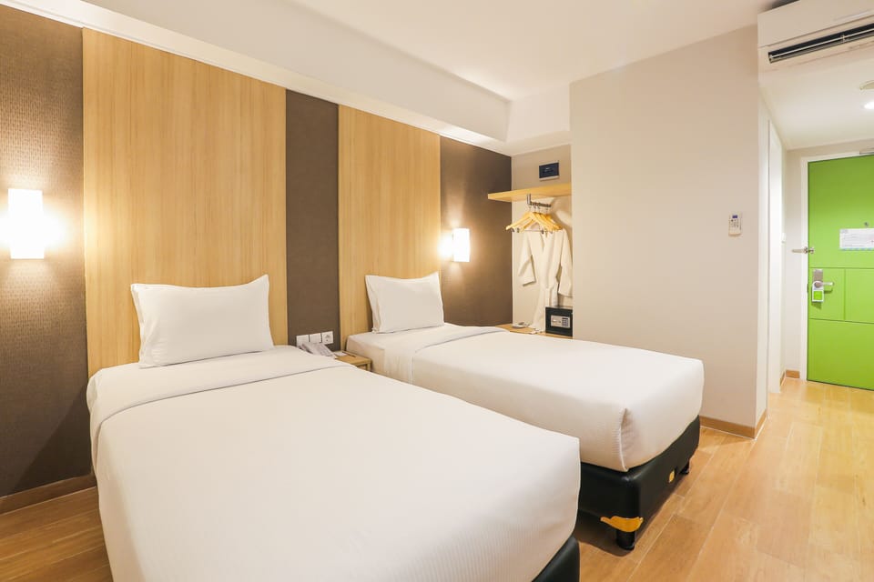 Superior Room | In-room safe, desk, free WiFi