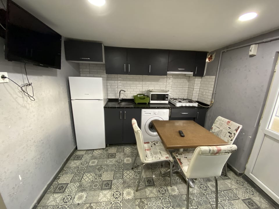 Comfort Condo | Private kitchen | Electric kettle