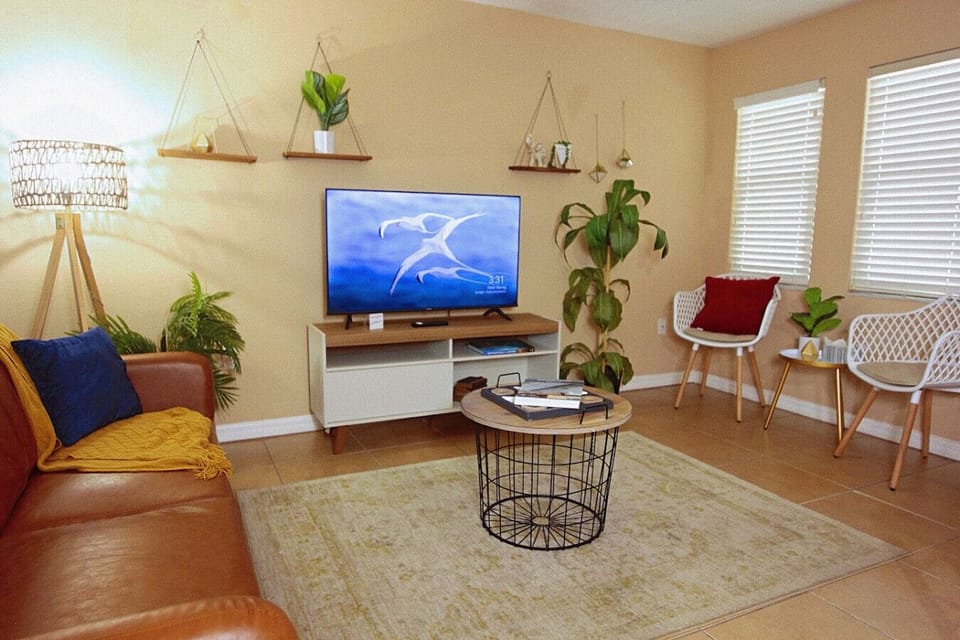 An elegant setting that brings a touch of sophistication to every conversation.