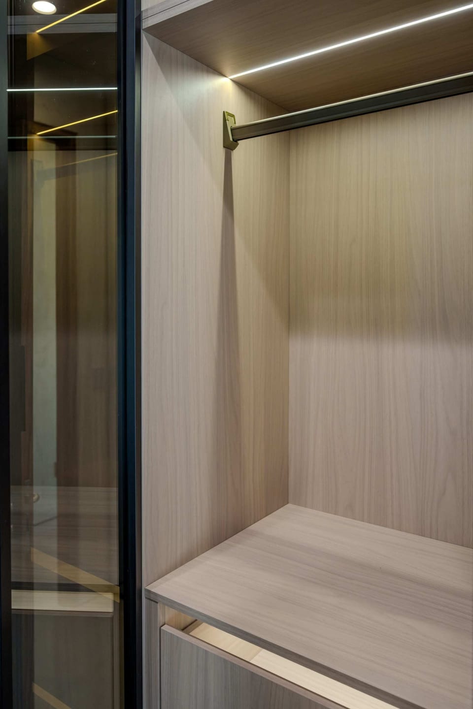 Primary Bedroom Closet