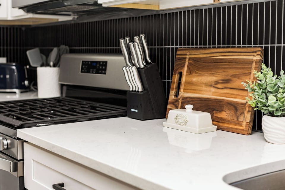 Prep, cook, and serve with ease in a well-stocked kitchen.