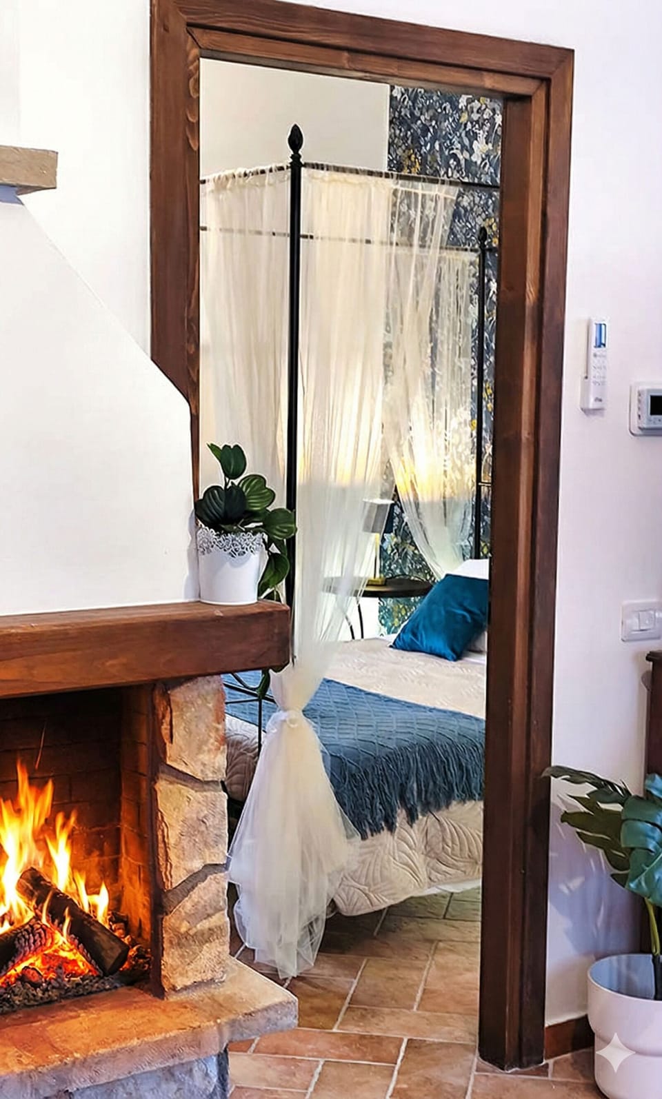 Aqua | Blackout drapes, iron/ironing board, travel crib, WiFi (free)