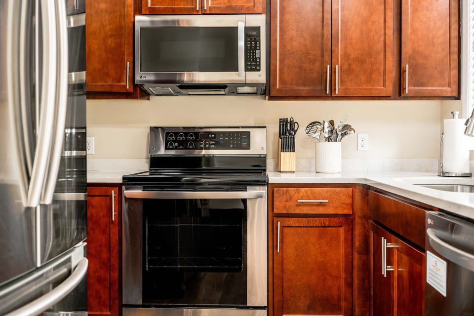 A fully equipped kitchen for your home-away-from-home meals