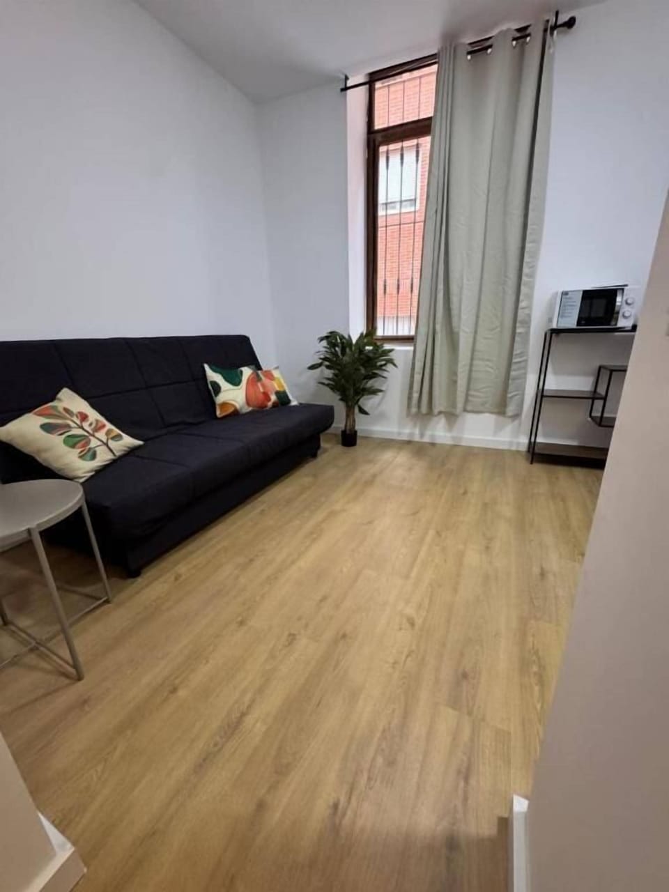 Comfort Apartment, City View | Living area