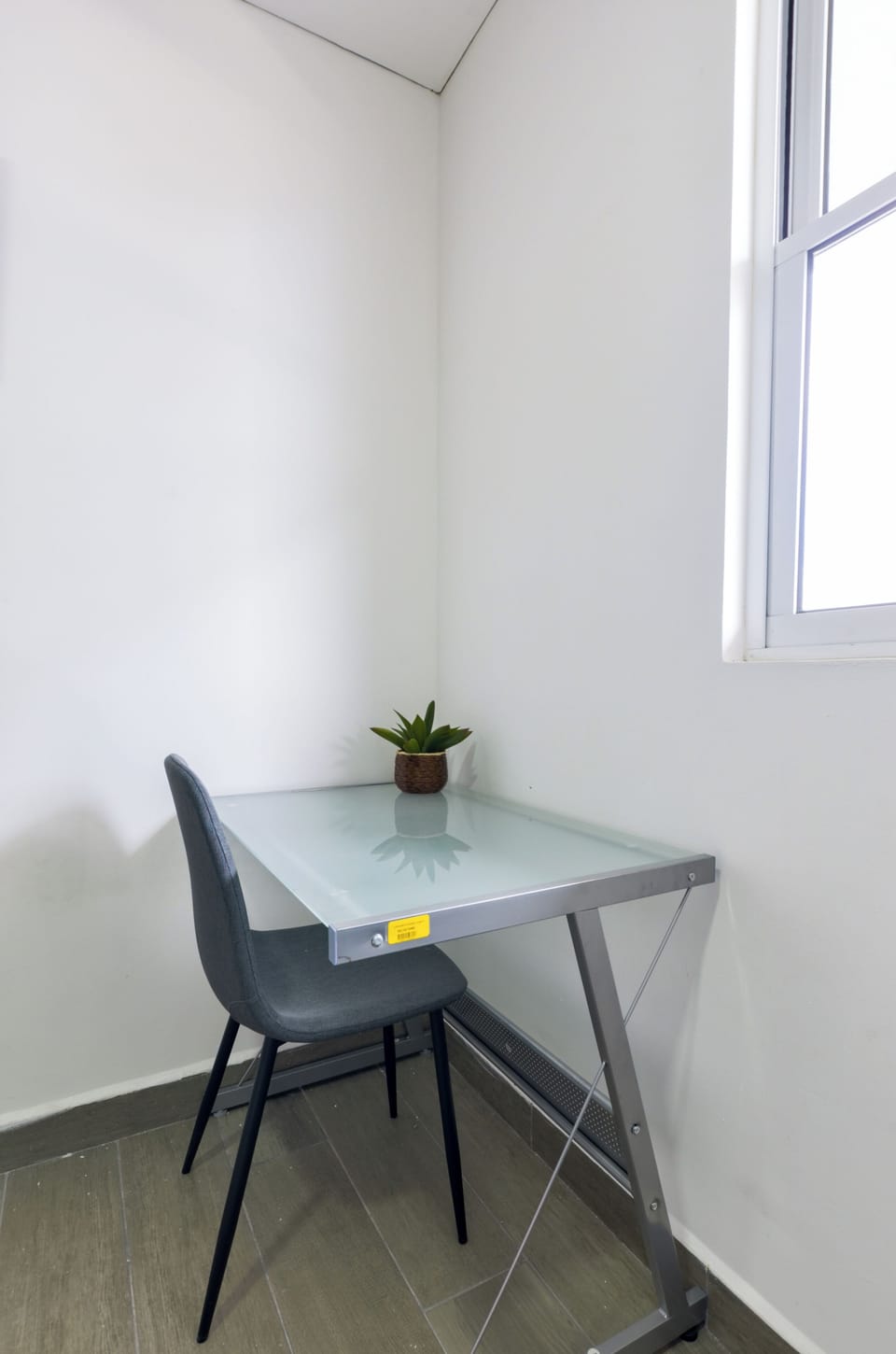 Business Suite, City View | Laptop workspace, iron/ironing board, WiFi (free), bed sheets