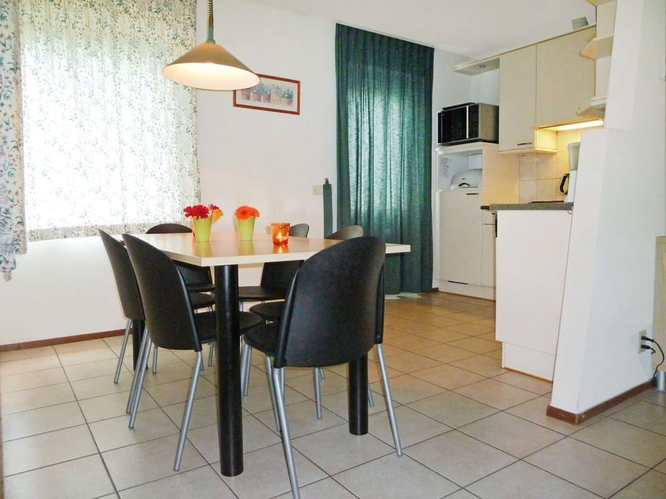 Furniture, Table, Chair, Wood, Interior Design, Cabinetry, Flooring, Kitchen & Dining Room Table, Floor, Curtain