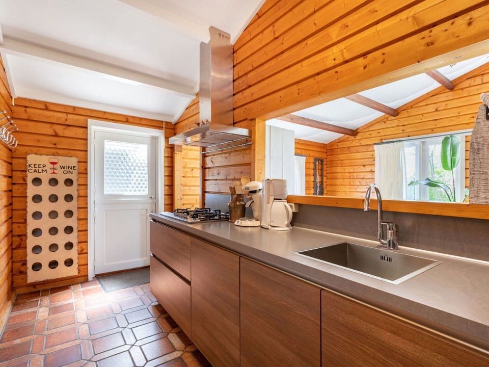 Kitchen Sink, Cabinetry, Tap, Sink, Countertop, Furniture, Plumbing Fixture, Building, Wood, Kitchen
