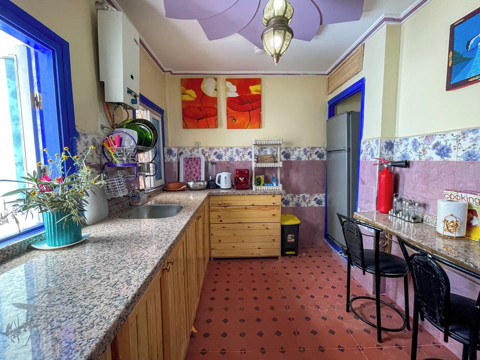 Full-size fridge, microwave, oven, espresso maker