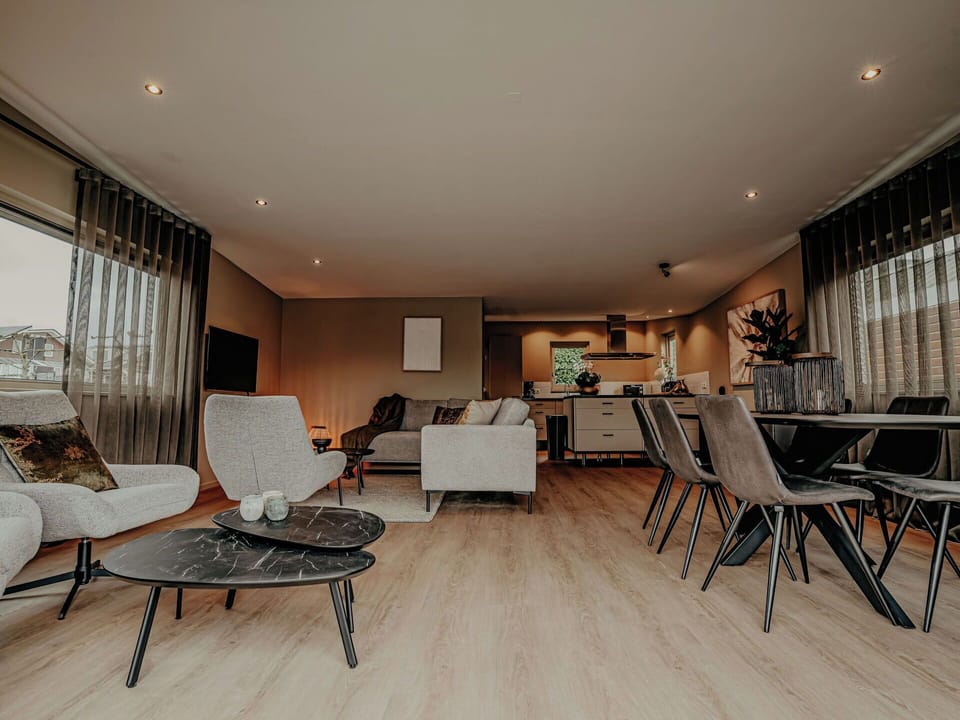 Furniture, Interior Design, Flooring, Floor, Wood Flooring, Wood, Ceiling, Couch, Living Room, Room