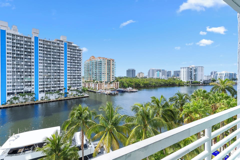 Deluxe Condo, Ocean View | Water view