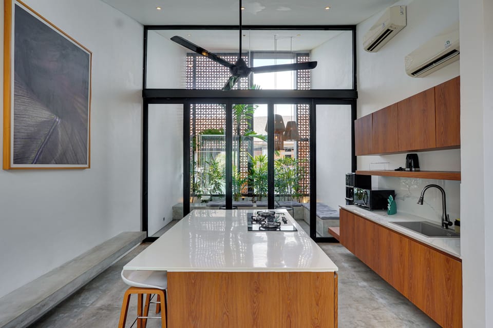 Apartment, Balcony | Living area | 48-inch Smart TV with digital channels, Netflix, streaming services