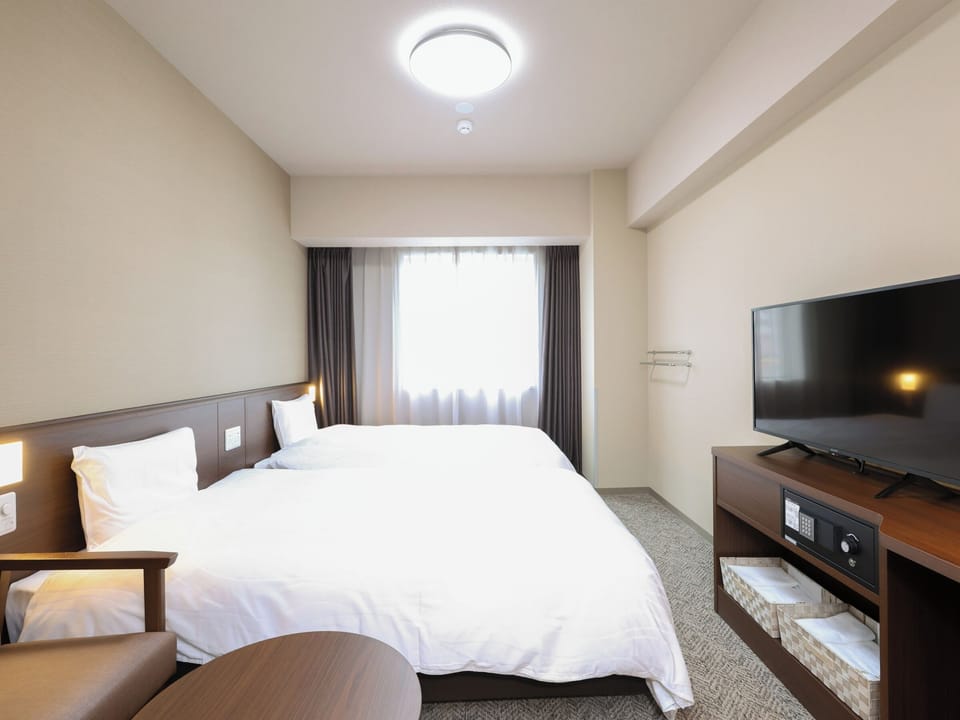 In-room safe, blackout drapes, WiFi (free), bed sheets