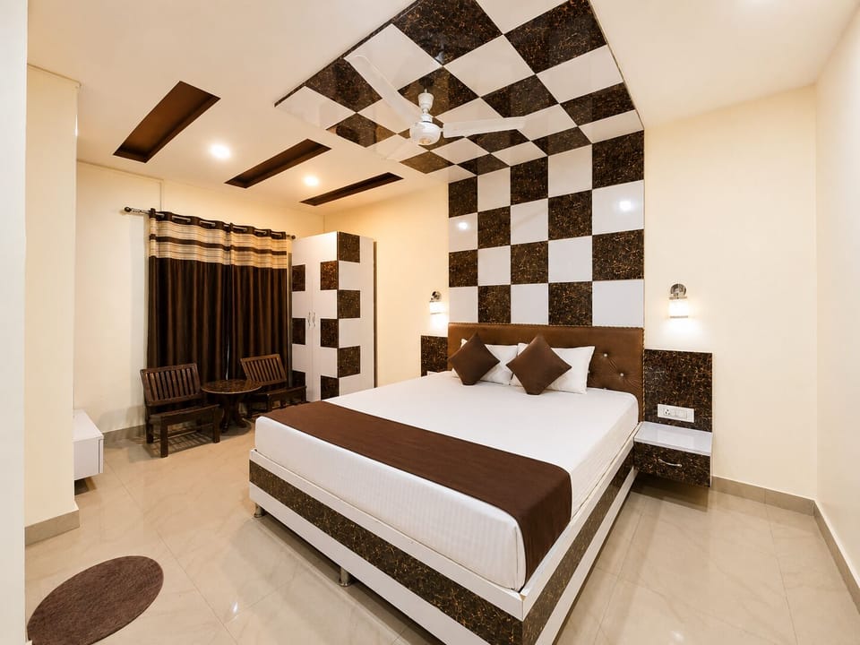 Deluxe Double Room | Free WiFi, bed sheets