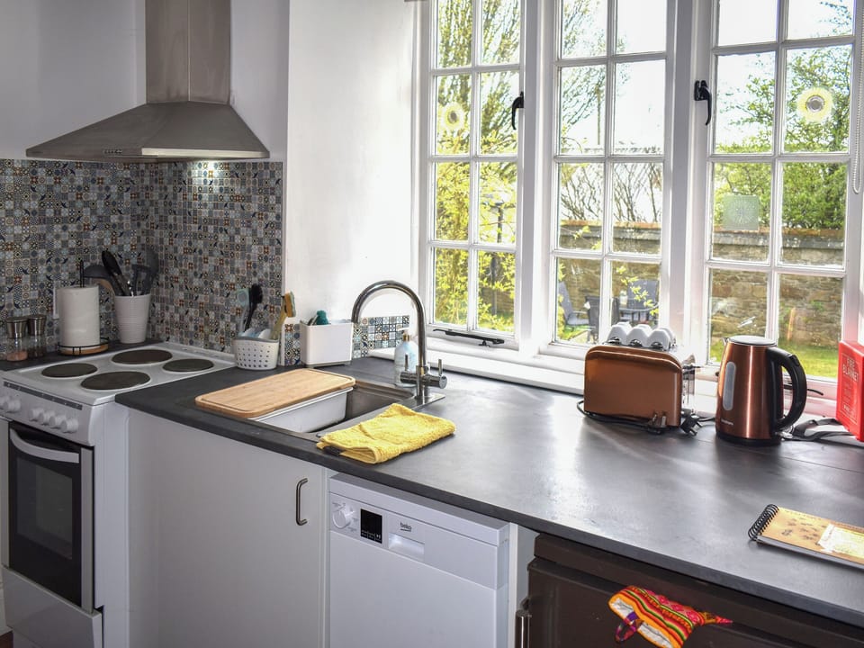 Kitchen | Little Gubbs, West Buckland