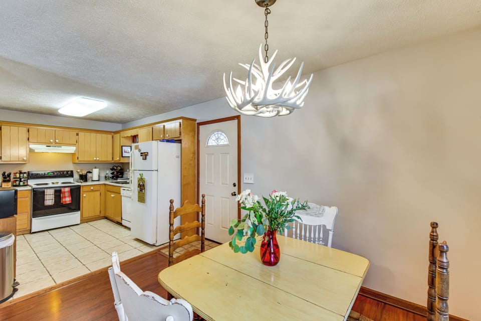 Dining Area | 1st Floor