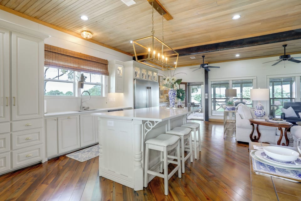 Kitchen | 1st Floor