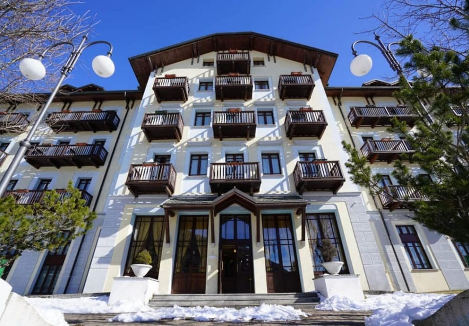 Holiday Home Exterior [winter]