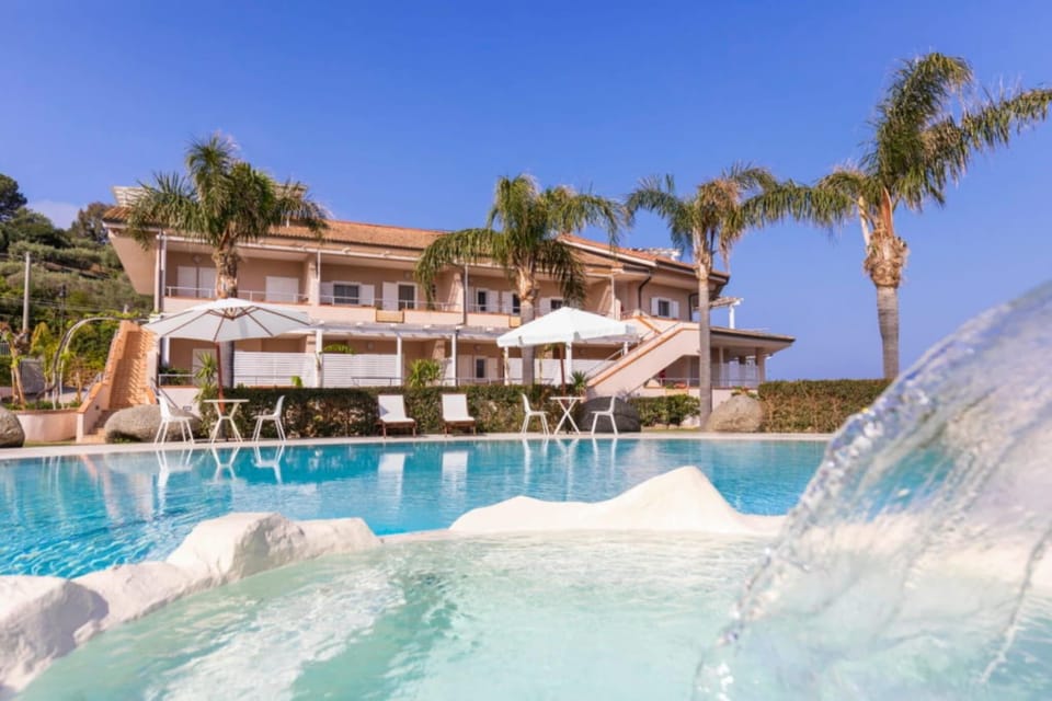 Holiday Home Swimming Pool
