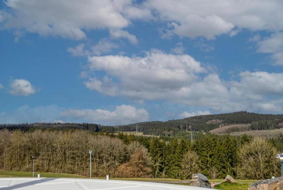 Surroundings [summer] (1-5 km)
