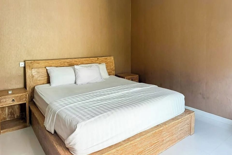 Deluxe Villa, Pool View | Desk, soundproofing, free WiFi