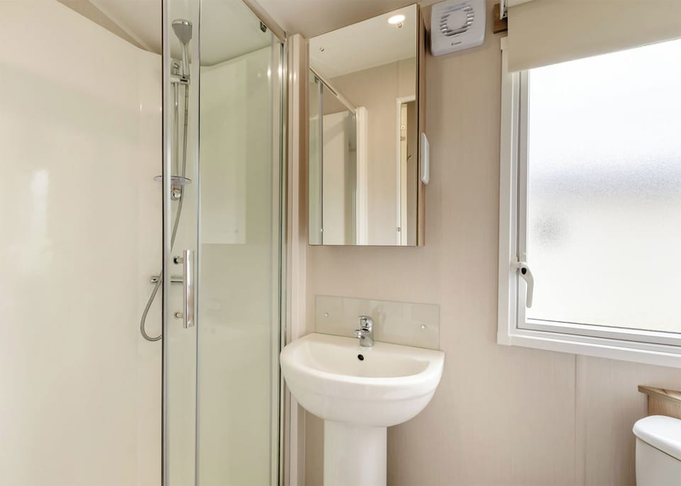 Shower, Bathroom, House