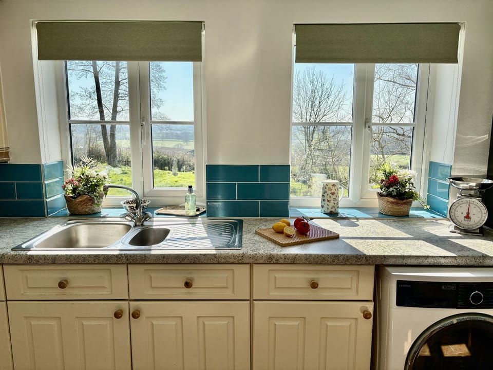 Blackmoor View Cottage, Knighton, Sherborne: What a great view!