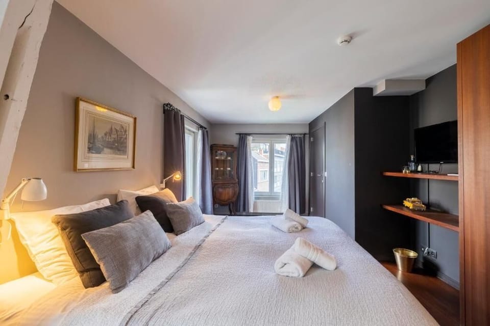 Standard Double Room, City View | Desk, laptop workspace, blackout drapes, iron/ironing board