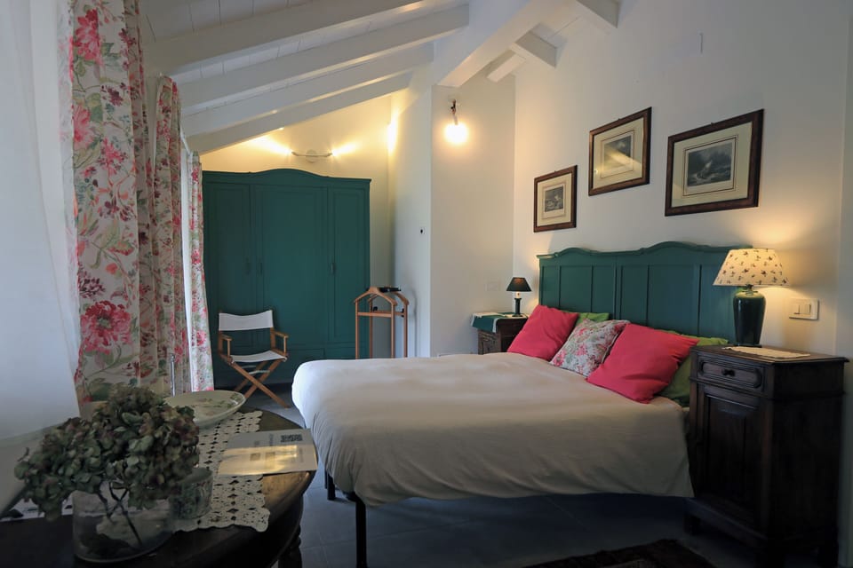 Classic Double or Twin Room, Garden View | WiFi (free)