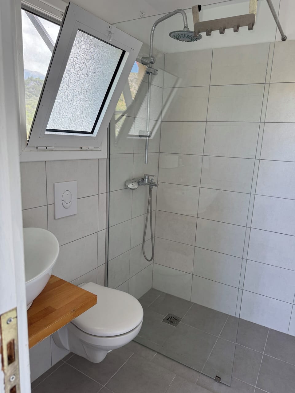 Classic Triple Room, Balcony, Sea View | Bathroom | Shower, towels, soap, shampoo