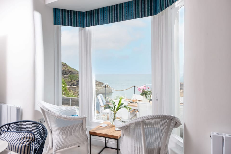 Little Northcliffe, Port Isaac: Great views whilst dining