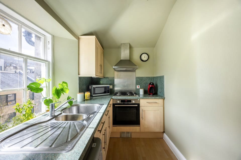 City Apartment, 1 Double Bed with Sofa bed, Non Smoking, City View | Private kitchen | Espresso maker, coffee/tea maker, electric kettle, highchair