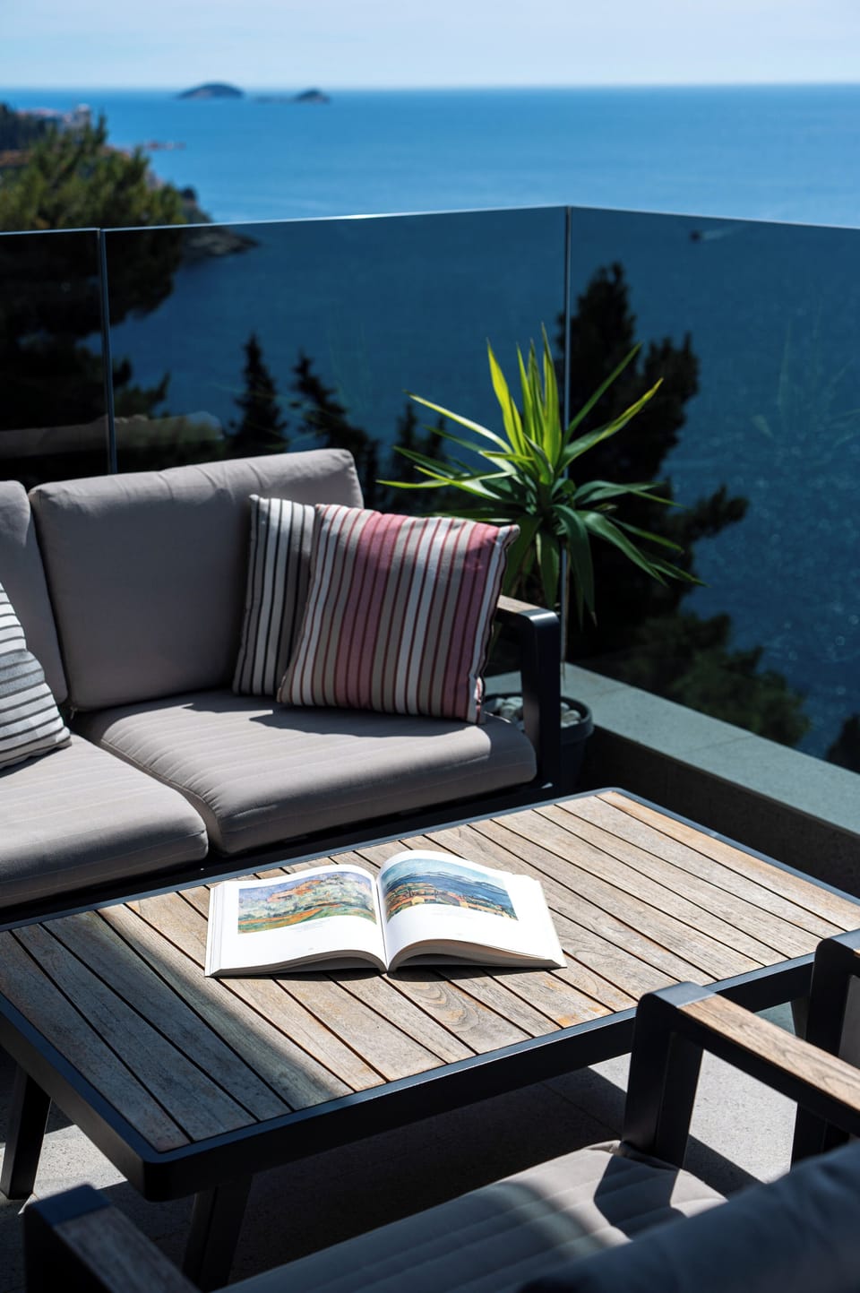 Deluxe Apartment, Balcony, City View | Balcony