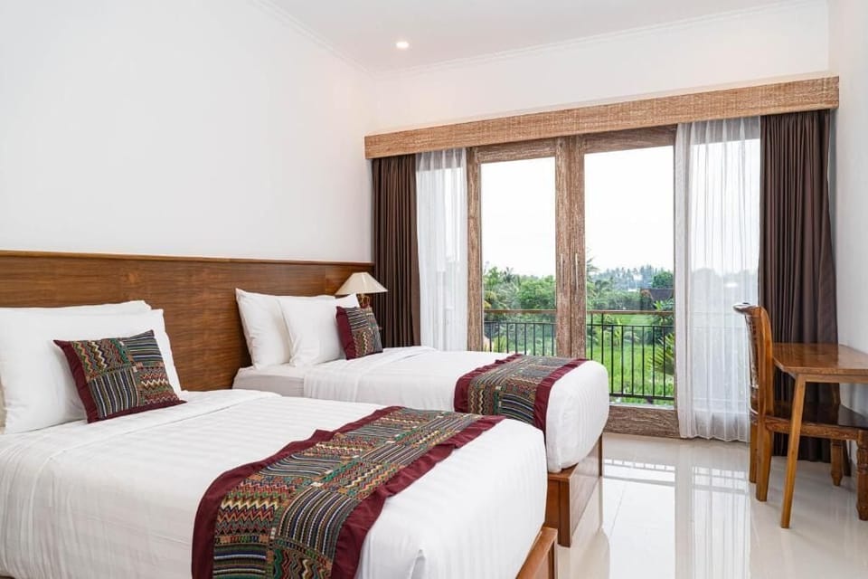 Deluxe Twin Room, Balcony, Garden View | Desk, laptop workspace, free WiFi