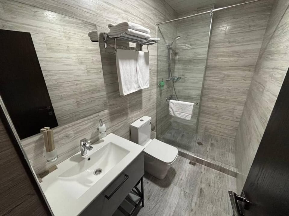 Luxury Double Room, Balcony, Mountain View | Bathroom | Slippers