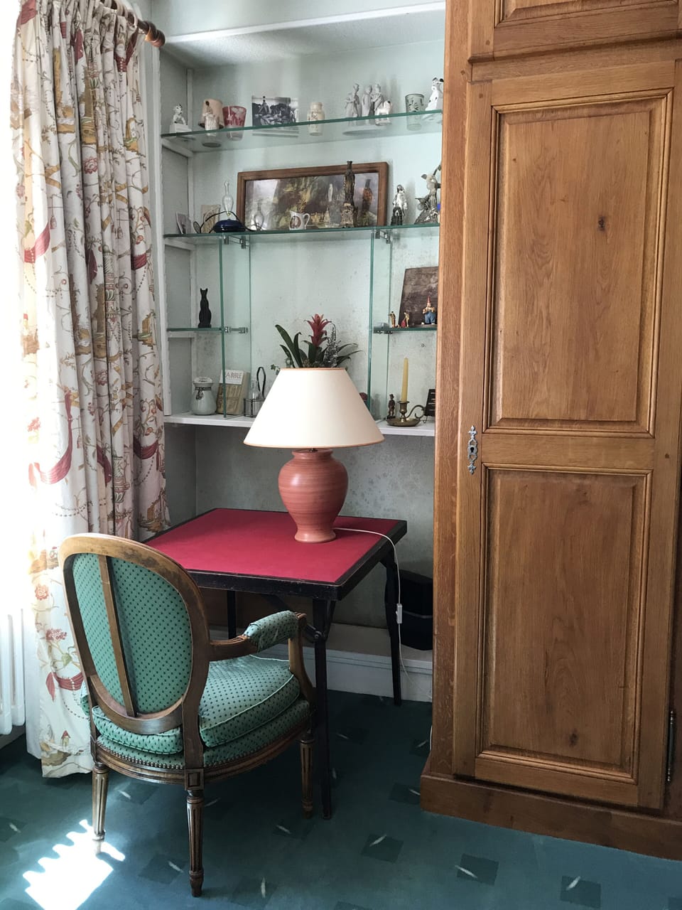 Classic Double Room, 2 Bedrooms, Non Smoking, Garden View | Interior