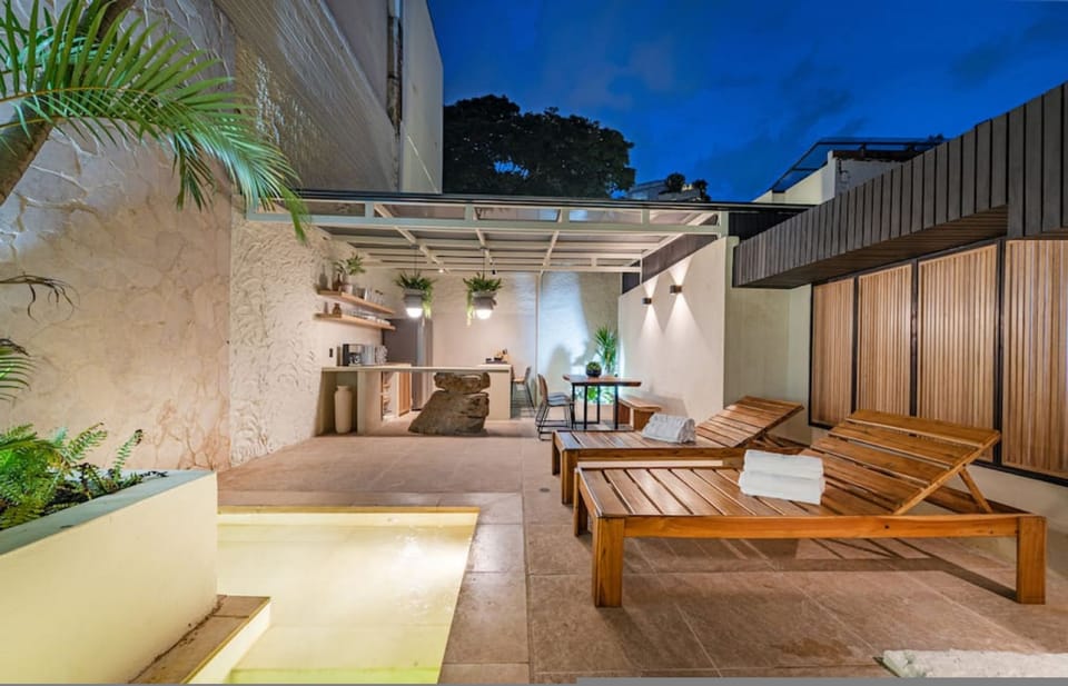 House | 6 bedrooms