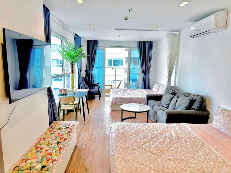 Standard Apartment, Balcony, Partial Lake View | Free WiFi