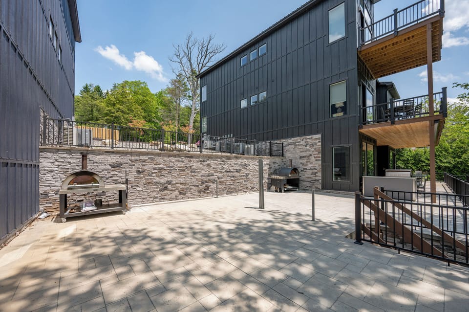 Shared Patio Space. Privacy Dividers can be removed.