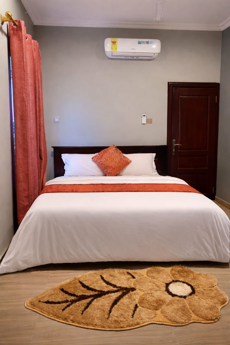 Single Room | Desk, WiFi (free), bed sheets